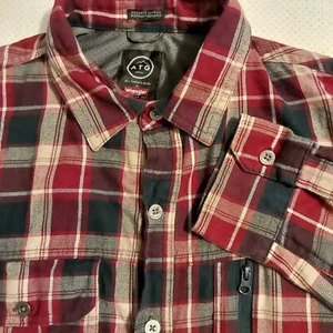 Wrangler ATG Medium Herren Regular Fit Ellenbogen Patch Mehrfarbig Flanellhemd - Bild 1 von 9