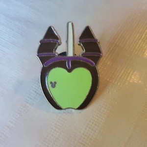 Sleeping Beauty Maleficent Candy Apple Disney Park Trading Pin Hidden Mickey - Picture 1 of 1