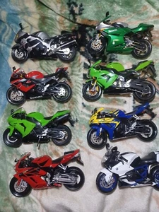 Maisto Diecast Motorcycle Lot Honda Suzuki Ducati Kawasaki BMW Benelli 12/1 12:1 - Picture 1 of 4