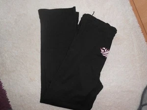 NEU Damen-Jogginghose Gr. M Schwarz m. rot-weißen Akzent - Bild 1 von 3