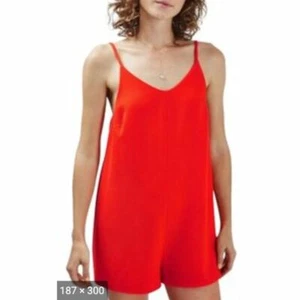 TOPSHOP | Women's Red Sleeveless Textured Low Back T-strap Romper Size 4 - Picture 1 of 9