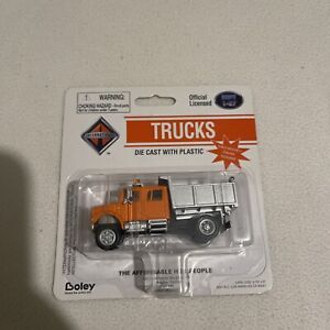 BOLEY 1/87 HO SCALE INTERNATIONAL DUMP TRUCK DIE CAST WITH PLASTIC - NEW ON CARD