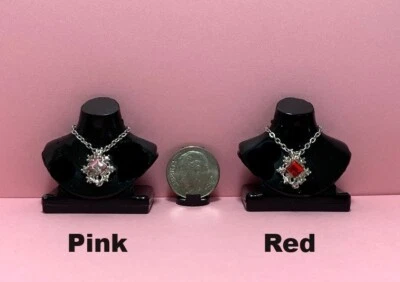 Collar miniatura casa de muñecas - Elección de 1 - ARTÍCULO NUEVO - 1:12 o 1:6 Foto 1 de 4