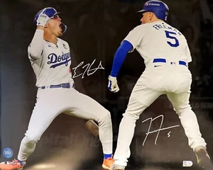 Kike Hernandez & Freddie Freeman Dual Autographed 16x20 Photo - Celebration - Picture 1 of 1