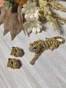 1991 Trifari TM Tiger Jaguar Panther Crystal Pave Gold Tone Brooch BOOK PIECE - Picture 1 of 10