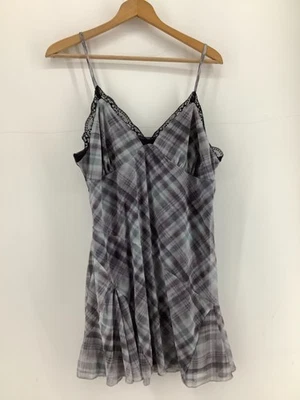 Vestido cami xadrez Primark com acabamento de renda preta feminino tamanho XL - Imagem 1 de 4