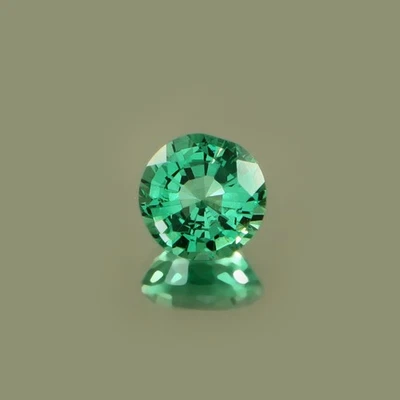 7x7 mm Lab Grown Hydrothermal Colombian Emerald Loose Gemstone Round Cut 1.60 CT - Image 1 of 4