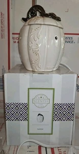 RITIRATO Scentsy Lumina Plug In Scaldacera, Zucca Bianca Autunno - Foto 1 di 4