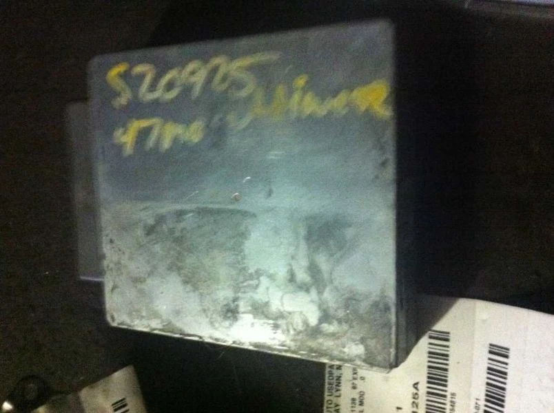 95 96 97 CHASIS FORD EXPLORER MÓDULO DE TRANSMISIÓN ECM TABLERO CENTRAL TRASERO Foto 1 de 2