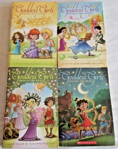 Joan Holub & Suzanne Williams Goddess Girls Lot Of 4 Tbks Pheme Pandora Medusa A - Picture 1 of 3