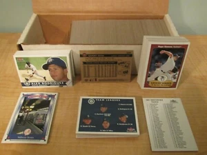 Juego de béisbol Fleer Tradition 2001 casi completo 324/450 - Imagen 1 de 8