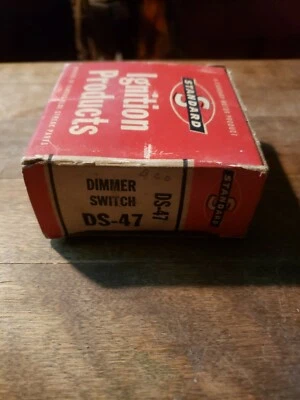 Interruptor atenuador Standard Motor Products DS-47 - Chrysler Dodge Plymouth Hudson Foto 1 de 2