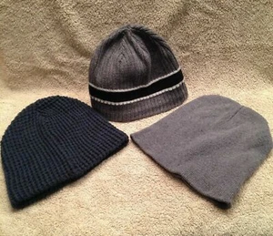 Set of 3 warm Beanies one size fits all - Picture 1 of 11