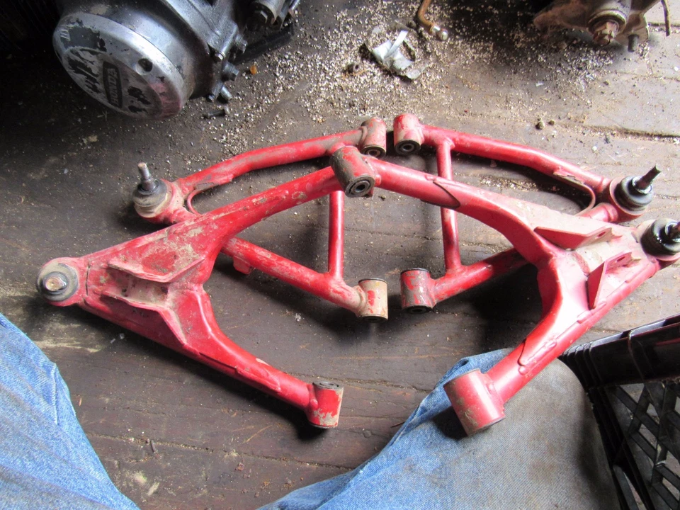 1998 kawasaki ksf250 mojave a arms left right a arm - Image 1 of 1