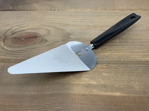 Vintage EKCO Pie Cake Server Angled Chrome Black Corn Cob Handle USA - Picture 1 of 13