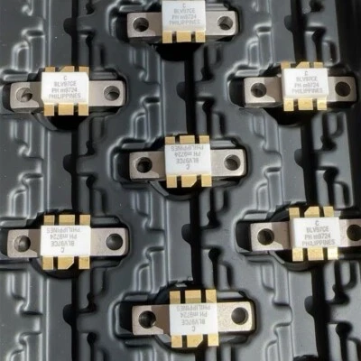 NXP BLV97CE UHF Power Transistor 960 MHz 35 W 24V SOT171 New Original 1PCS - Image 1 of 3