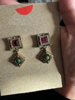 Pendientes colgantes de cristal verde rosa Patricia Locke de colección nuevos en tarjeta Foto 1 de 3