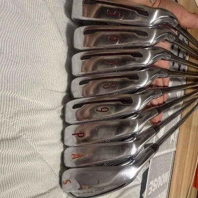 TaylorMade F GLOIRE Set di ferri 5-9 + Pw + Aw + Sw NSPro 930GH Flex-R 8 pezz... - Immagine 1 di 4