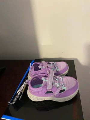 BRAND NEW TODDLER GIRLS SIZE 8 OSH KOSH B'GOSH G SANDALS - Image 1 of 4