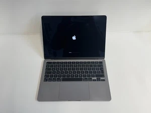 Apple MacBook Air 2022 (A2681) 13.6" Apple M2 - 8GB RAM - 256GB SSD - Space Grey - Picture 1 of 24