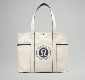NEW Lululemon Daily Multi-Pocket Canvas Tote Bag 20L True Navy White - Picture 1 of 7