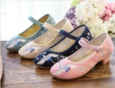 Nuevos zapatos planos florales bordados estilo chino para mujer zapatos informales cómodos de tela Foto 1 de 4