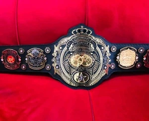 Cinturón Campeonato Mundial de Lucha Pesada Triple Crown 2 mm Zinc Tamaño Adulto - Imagen 1 de 6