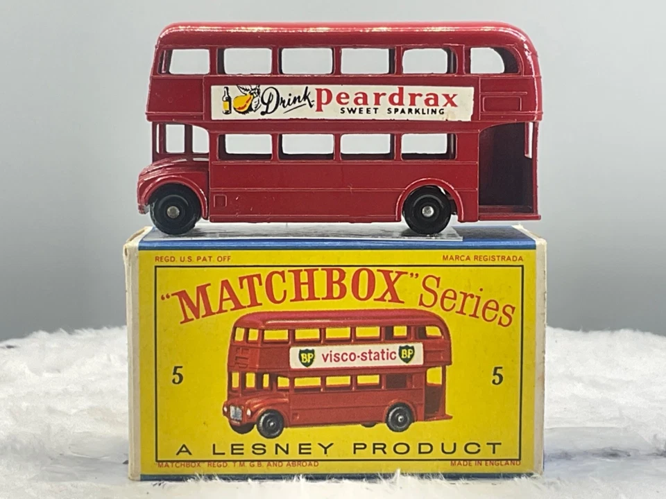 1950s Matchbox Lesney no.5C Routermaster London bus, mint, genuine, D2 box - Image 1 of 4