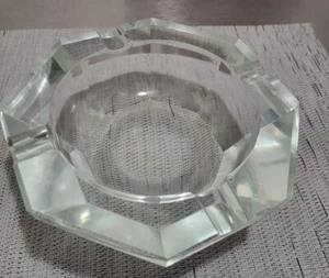 VINTAGE CRYSTAL GLASS ASHTRAY - PENTAGON - VERY NICE - Picture 1 of 12