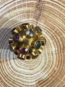 Colgante vintage de oro amarillo de 14 quilates estilo Sputnik con múltiples piedras preciosas - Imagen 1 de 8