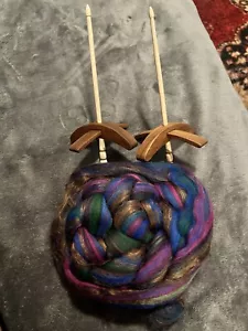 2 Wooden Drop Spindles And 8oz Merino Bamboo Wool Roving - Picture 1 of 4