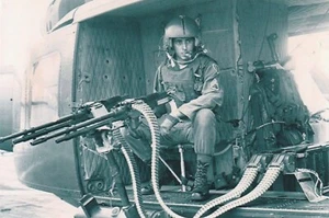 Vietnam War Photos -- UH-1 Huey + Door Gunner.... - Picture 1 of 1