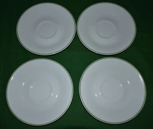 Juego de 4 Platillos CORELLE Blanco con Borde Verde Patrón PRADO DE PRIMAVERA Usado - Imagen 1 de 1