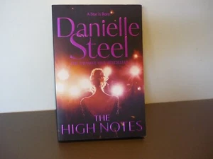 DANIELLE STEEL ROMANCE - THE HIGH NOTES - SAVE BY COMBINING POSTAGE - Picture 1 of 5
