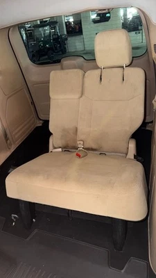 Asiento izquierdo y medio genuino OEM tercera fila tela beige para Dodge Grand Caravan Foto 1 de 3