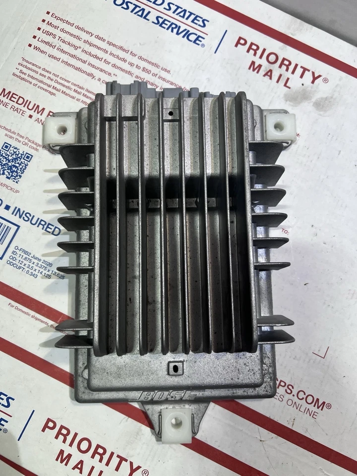 2010-2016 GMC Enclave Acadia Traverse Bose Audio Stereo Amplifier Amp 25994309 - Image 1 of 3