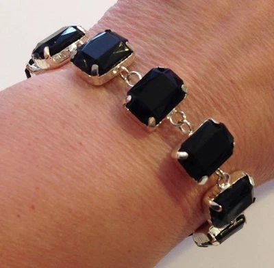 Armband / silber mit schwarzen Schmucksteinen / 18cm lang / neu / Modeschmuck - Bild 1 von 4