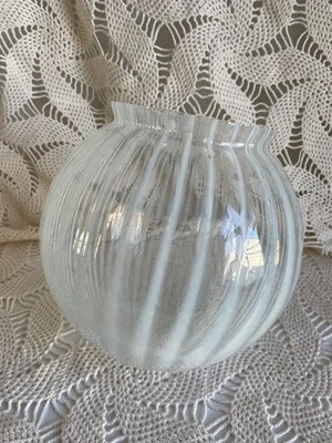 古董8英寸Opalescent漩涡球维多利亚玻璃灯具灯罩 — 第 1/3 张图片