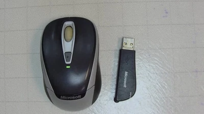Microsoft Wireless Mobile Mouse 3000 Model 1359 W/ USB Receiver Dongle - Image 1 of 3