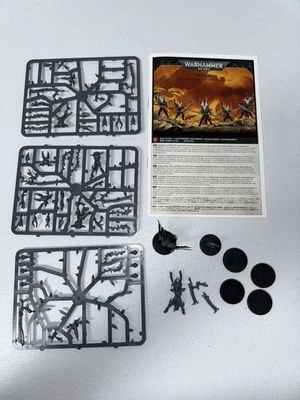 11525 Warhammer 40K Drukhari Dark Eldar Incubi x5 estado decente Foto 1 de 4