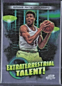Talento extraterrestre cósmico cromado Topps 2023-24 #ET-8 Giannis Antetokounmpo - Imagen 1 de 2