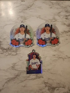 (3) 2025 Topps Holiday Hyeseong Kim RC Lot | Present Ornament SSP & 2x Ornament - Bild 1 von 2