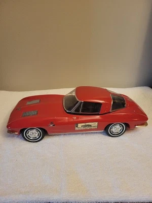 DECANTADOR VINTAGE BEAM 1963 CORBETTE STINGRAY rojo Foto 1 de 4
