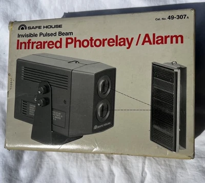 Invisible Pulsed Beam Infrared Photorelay  Home Alarm 49-310 - Image 1 of 4