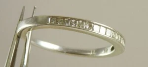 Anello a fascia sottile da matrimonio in oro bianco 14k con diamanti... - Foto 1 di 8
