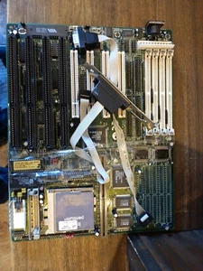 Placa Base intel Socket 7 ISA + PCI con procesador Intel Pentium I 120Mhz - Imagen 1 de 2