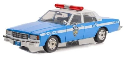 1990 CHEVROLET CAPRICE NYPD NEW YORK POLICE DEPARTMENT 1:18 BY GREENLIGHT 19132 - Image 1 of 4