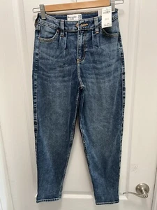 Abercrombie Kids Girls 11/12 Slim Mom Jean High-Rise Pull On Denim New With Tags - Picture 1 of 8