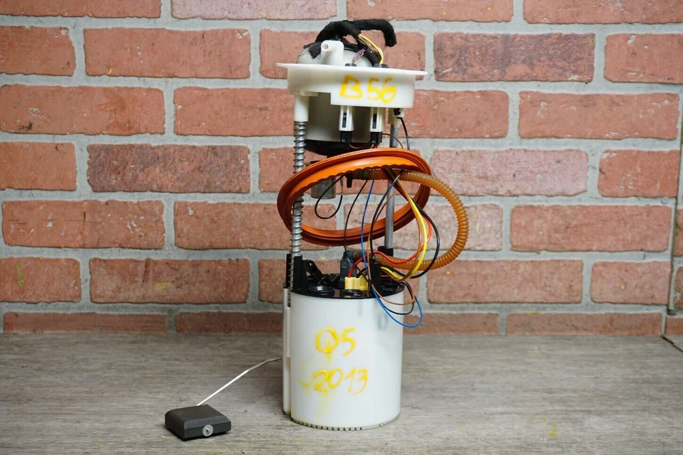 AUDI Q5 QUATTRO 8R 2013-2014 3,0 L tanque trasero bomba de combustible sensor de nivel del transmisor fabricante de equipos originales* Foto 1 de 4