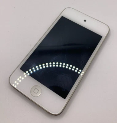 Apple iPod Touch 4a 4th generazione 8GB bianco A1367 usato lettore mp3 - Immagine 1 di 4